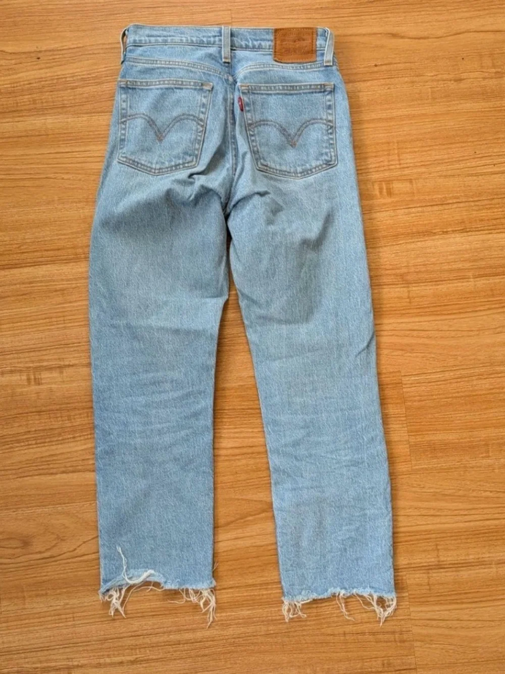 Levi's Light Blue Denim Jeans - Picture 3 of 4